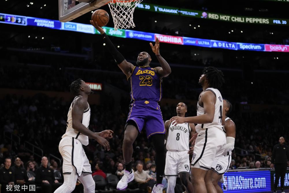 前锋球员 前锋球员