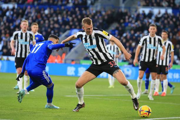 但伊瓜因随 但伊瓜因随